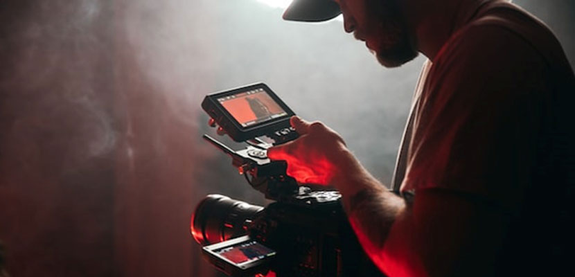 Career in Cinematography: The Complete Guide to Choosing Cinematography Course